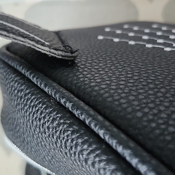 Cat Toiletries/Makeup Bag - Picture 11 of 13